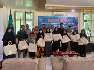 IKAPATTI BERI BANTUAN BAGI MAHASISWA TERDAMPAK BENCANA KEBAKARAN DI AMBON