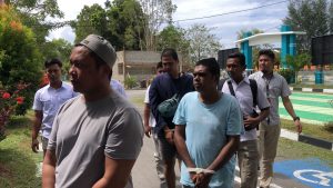 Polres Pulau Buru Serahakan Tersangka dan Bukti Penambang Ilegal ke Kejaksaan