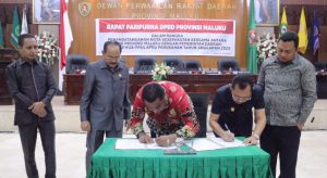 DPRD Maluku dan Pemda Tanda Tangan Nota Kesepahaman KUA Perubahan Anggaran 2023