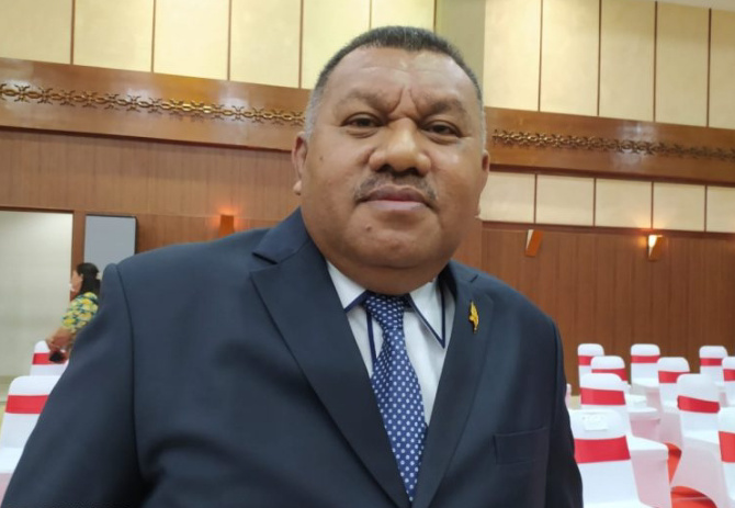 Wakil Ketua Komisi I DPRD Maluku Usulkan Solusi Terkait Penahanan KPU Aru